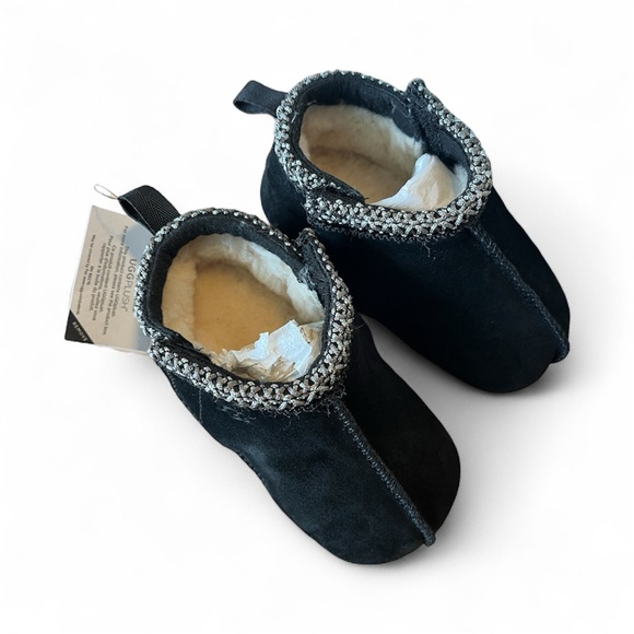 UGG Infant Tasman Baby Walker Crib Shoes Black Wool Slip On Slippers - Picture 1 of 13